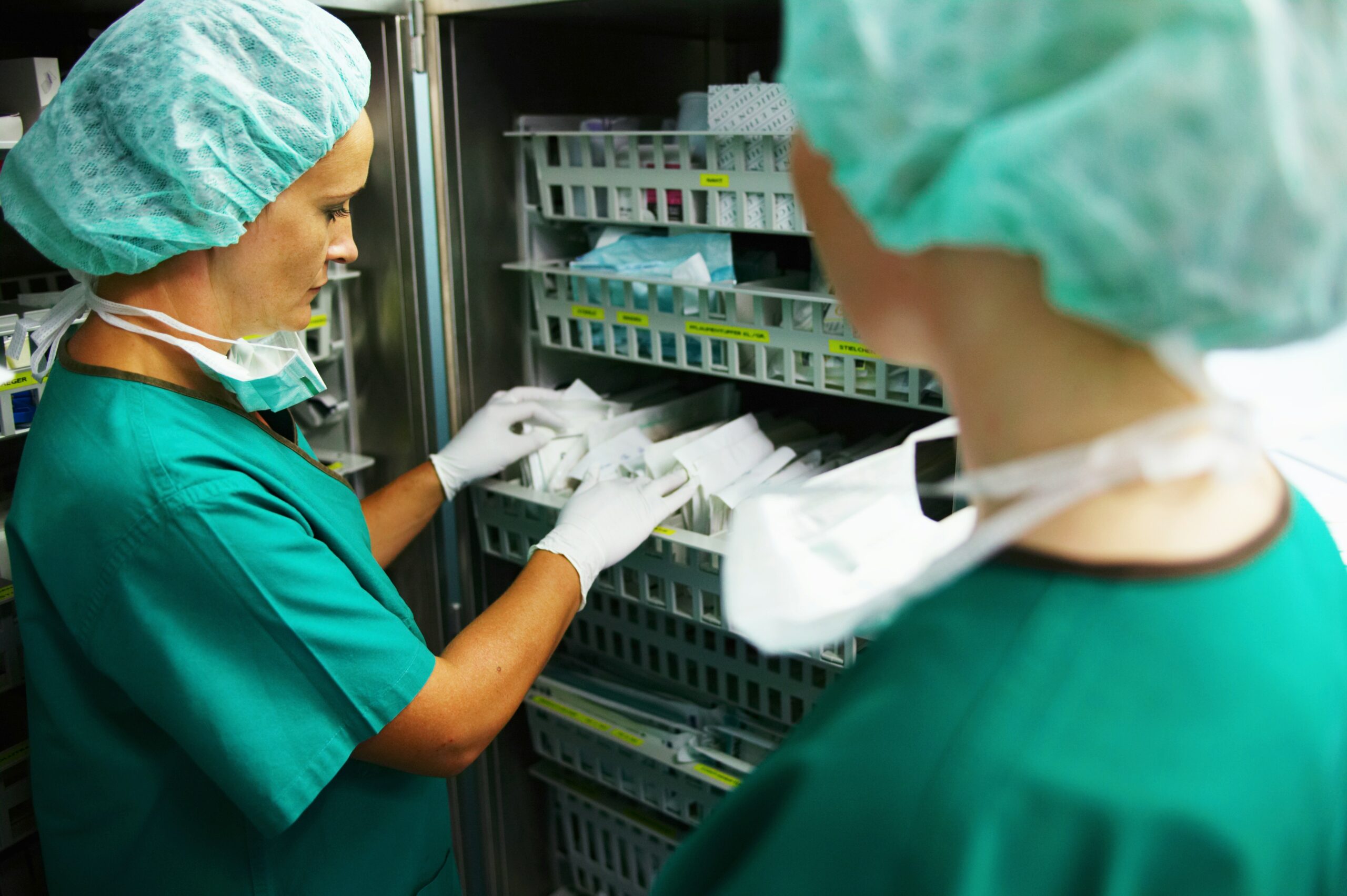 Streamlining Healthcare Supply Chains for Improved Efficiency in Modern Care